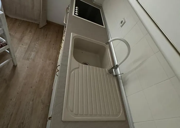 Da Iro アパート *